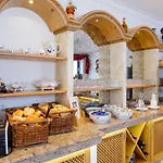 Hotel Edelweiss 4*