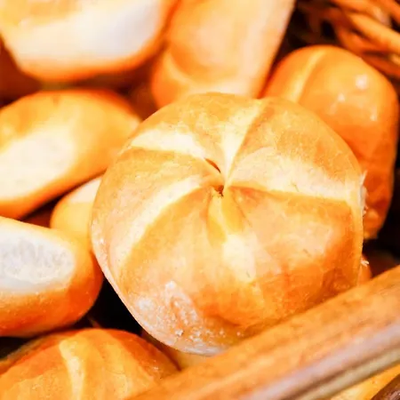 Отель Edelweiss 4*